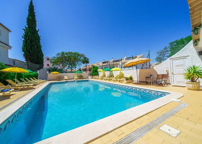 Apartahotel Solar Do Sol 3*