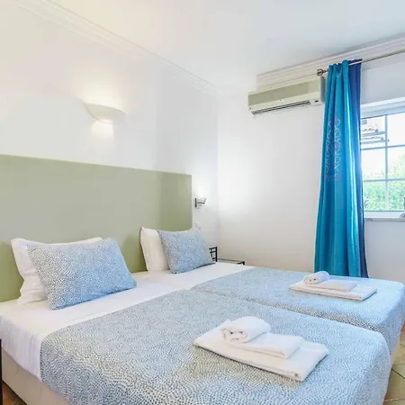 Ξενοδοχείο με διαμερίσματα Solar Do Sol