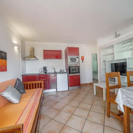 Solar Do Sol Αλμπουφέιρα