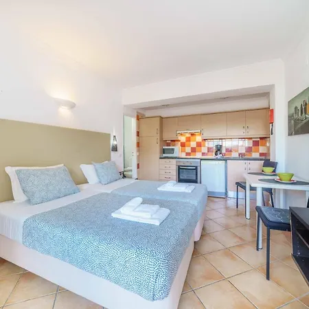 Solar Do Sol 3* Αλμπουφέιρα