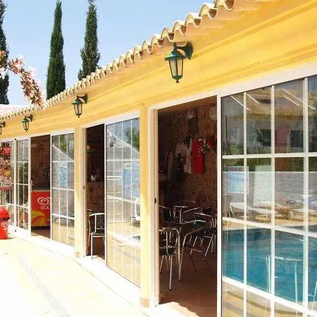 Solar Do Sol Αλμπουφέιρα